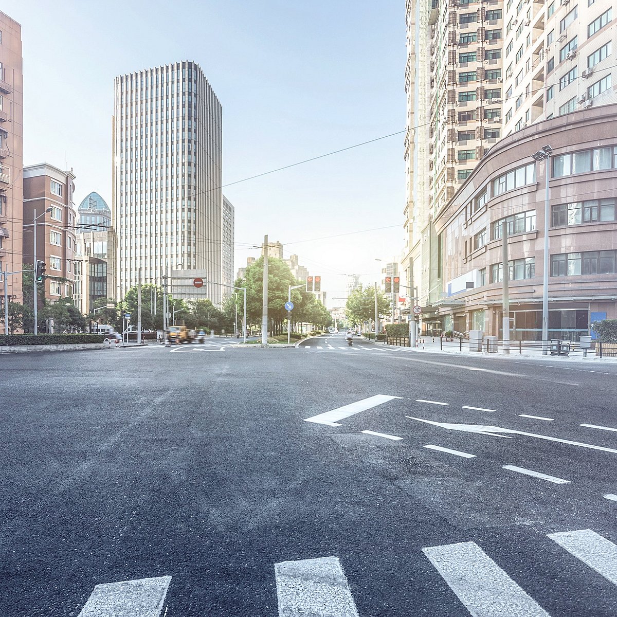 Vernetzte Stadt und Straße als Smart City Bild für den Baustoff-Artikel von IBU-tec