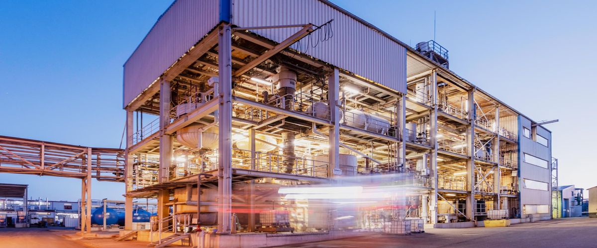 Produktionsgelände der BNT Chemicals GmbH in Bitterfeld-Wolfen, einer Tochter der IBU-tec advanced materials AG. Produktionsgelände der BNT Chemicals GmbH in Bitterfeld-Wolfen, einer Tochter der IBU-tec advanced materials AG.